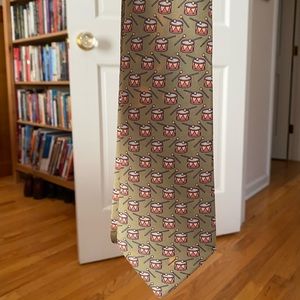 Hermes silk green tie with drum pattern